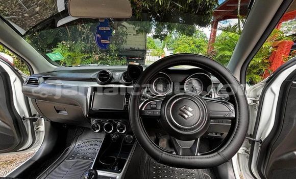 Buy Used Suzuki Swift White Car in Falmouth in Trelawney Buy Used Suzuki Swift White Car in Falmouth in Trelawney