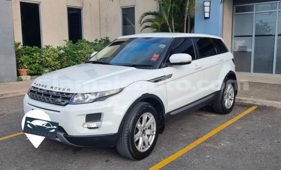Buy Used Range Rover Evoque White Car in Lucea in Hanover