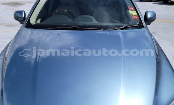 Buy Used Volvo V70 Blue Car in Lucea in Hanover