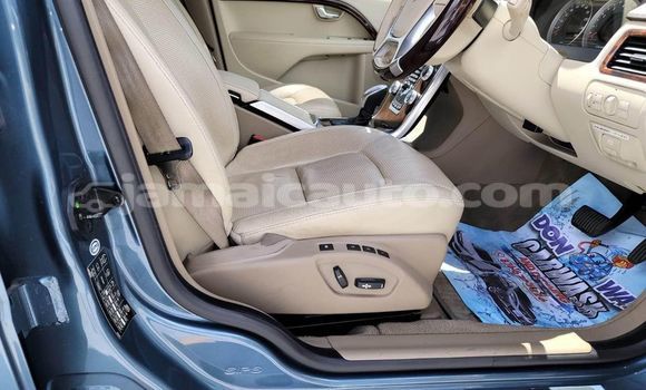 Acheter Occasion Voiture Volvo V70 Bleu à Lucea, Hanover Acheter Occasion Voiture Volvo V70 Bleu à Lucea, Hanover