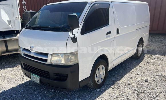Buy Used Toyota Hiace White Car in Import - Dubai in Clarendon Buy Used Toyota Hiace White Car in Import - Dubai in Clarendon