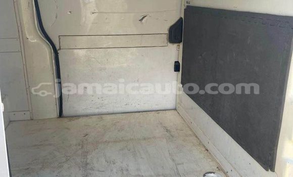 Buy Used Nissan Caravan White Car in Mandeville in Manchester Buy Used Nissan Caravan White Car in Mandeville in Manchester