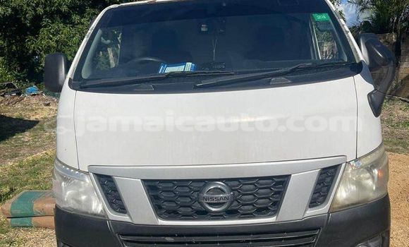 Buy Used Nissan Caravan White Car in Mandeville in Manchester Buy Used Nissan Caravan White Car in Mandeville in Manchester