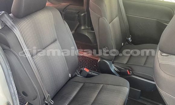 Buy Used Toyota Voxy Blue Car in Kingston in Kingston Buy Used Toyota Voxy Blue Car in Kingston in Kingston