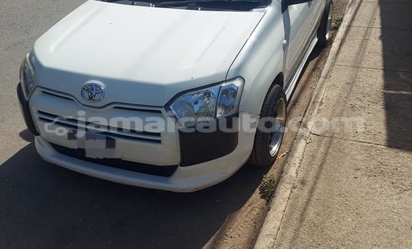 Buy Used Toyota Probox White Car in Kingston in Kingston Buy Used Toyota Probox White Car in Kingston in Kingston