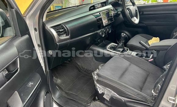 Buy Used Toyota Hiluxe Revo Other Car in Import - Dubai in Clarendon Buy Used Toyota Hiluxe Revo Other Car in Import - Dubai in Clarendon