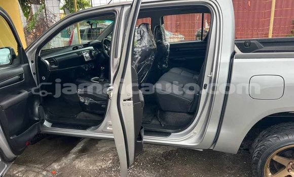 Buy Used Toyota Hiluxe Revo Other Car in Import - Dubai in Clarendon Buy Used Toyota Hiluxe Revo Other Car in Import - Dubai in Clarendon