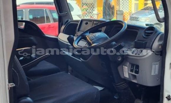 Buy Used Mitsubishi Aspire White Car in Import - Dubai in Clarendon Buy Used Mitsubishi Aspire White Car in Import - Dubai in Clarendon