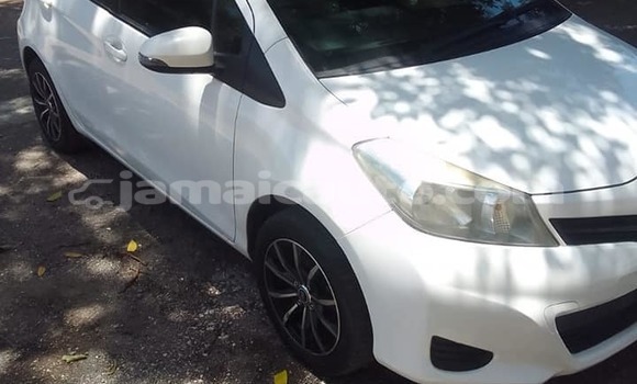 Buy Used Toyota Vitz White Car in Falmouth in Trelawney Buy Used Toyota Vitz White Car in Falmouth in Trelawney