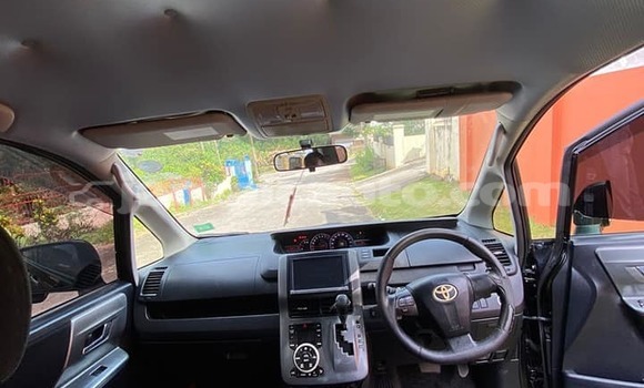 Buy Used Toyota Voxy Black Car in Mandeville in Manchester Buy Used Toyota Voxy Black Car in Mandeville in Manchester