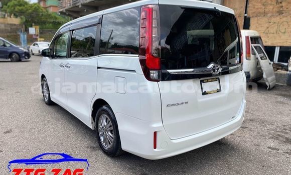 Buy Used Toyota Esquire White Car in Falmouth in Trelawney Buy Used Toyota Esquire White Car in Falmouth in Trelawney