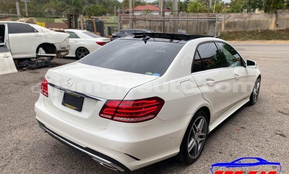 Buy Used Mercedes-Benz E–Class White Car in Kingston in Kingston Buy Used Mercedes-Benz E–Class White Car in Kingston in Kingston