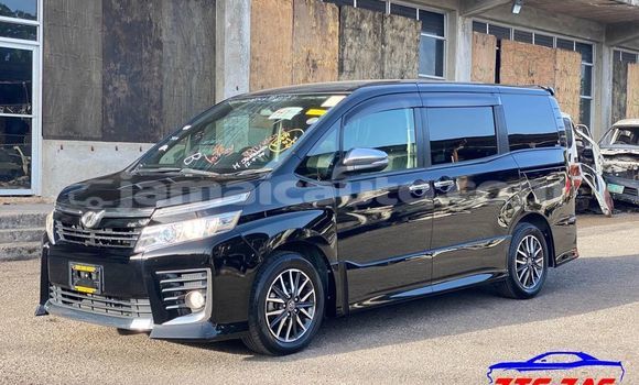Buy Used Toyota Voxy Black Car in May Pen in Clarendon Buy Used Toyota Voxy Black Car in May Pen in Clarendon