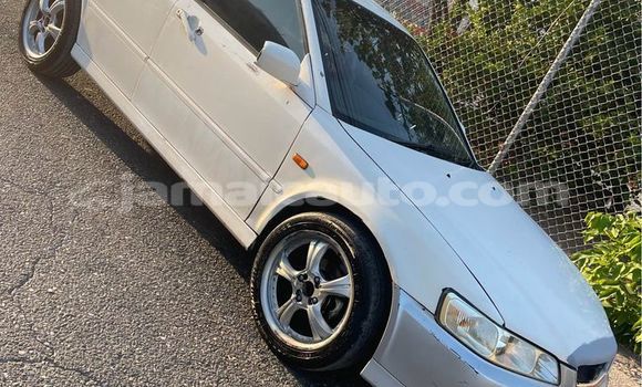 Acheter Occasion Voiture Honda Accord Blanc à Mandeville, Manchester Acheter Occasion Voiture Honda Accord Blanc à Mandeville, Manchester