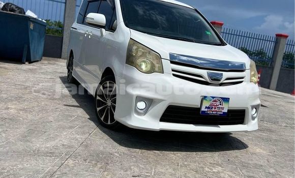 Buy Used Toyota Noah White Car in Import - Dubai in Clarendon Buy Used Toyota Noah White Car in Import - Dubai in Clarendon