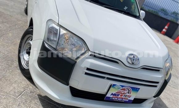 Acheter Occasion Voiture Toyota Probox Blanc à Mandeville, Manchester Acheter Occasion Voiture Toyota Probox Blanc à Mandeville, Manchester