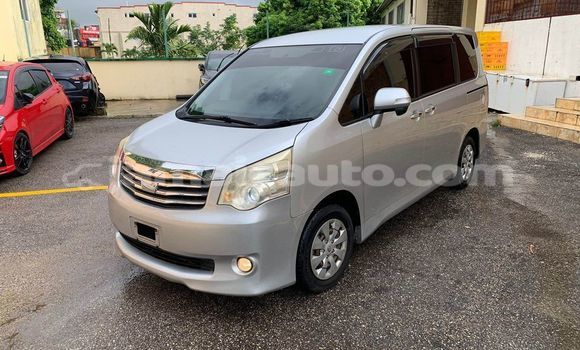 Buy Used Toyota Noah Other Car in Lucea in Hanover Buy Used Toyota Noah Other Car in Lucea in Hanover