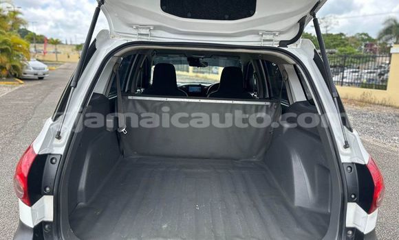 Buy Used Nissan NV200 White Car in Lucea in Hanover Buy Used Nissan NV200 White Car in Lucea in Hanover