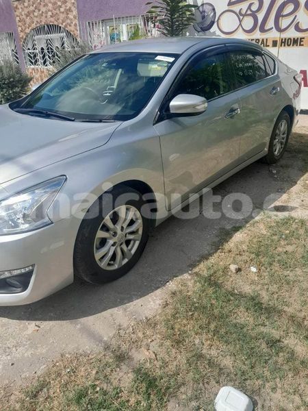 Big with watermark nissan teana hanover lucea 4583