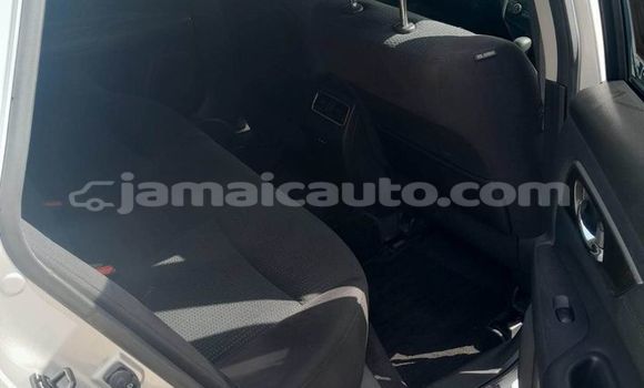 Buy Used Nissan Teana White Car in Lucea in Hanover Buy Used Nissan Teana White Car in Lucea in Hanover