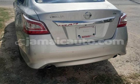 Buy Used Nissan Teana White Car in Lucea in Hanover Buy Used Nissan Teana White Car in Lucea in Hanover