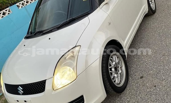 Acheter Occasion Voiture Suzuki Swift Blanc à Lucea, Hanover Acheter Occasion Voiture Suzuki Swift Blanc à Lucea, Hanover