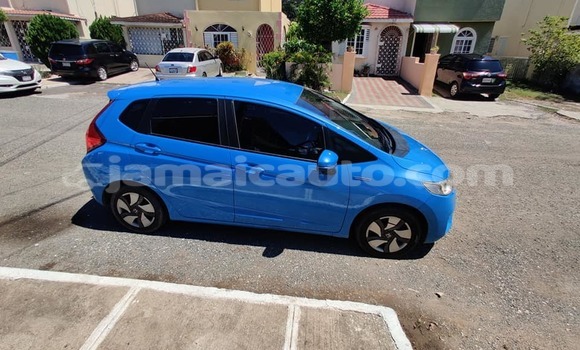Buy Used Honda FIT Blue Car in May Pen in Clarendon Buy Used Honda FIT Blue Car in May Pen in Clarendon