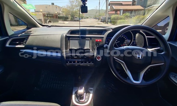 Buy Used Honda FIT Blue Car in May Pen in Clarendon Buy Used Honda FIT Blue Car in May Pen in Clarendon