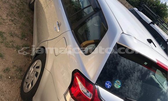 Buy Used Toyota Axio Other Car in May Pen in Clarendon Buy Used Toyota Axio Other Car in May Pen in Clarendon
