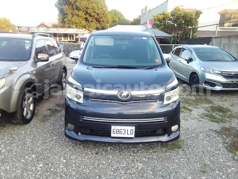 Big with watermark toyota voxy manchester mandeville 4689
