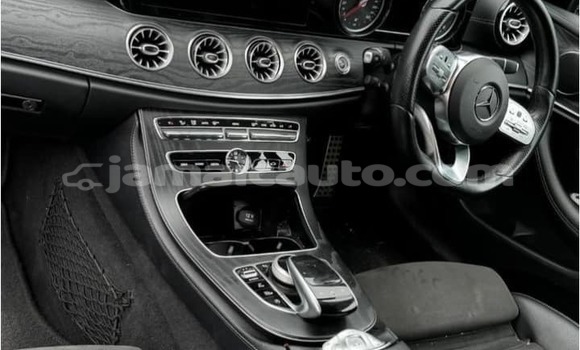 Buy Used Mercedes-Benz E–Class Black Car in Savanna la Mar in Westmoreland Buy Used Mercedes-Benz E–Class Black Car in Savanna la Mar in Westmoreland