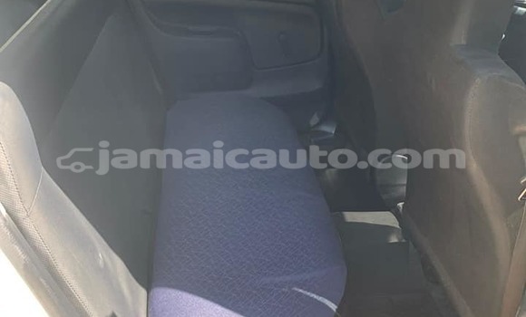 Buy Used Toyota Probox White Car in May Pen in Clarendon Buy Used Toyota Probox White Car in May Pen in Clarendon