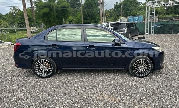 Buy Used Toyota Axio Black Car in May Pen in Clarendon Buy Used Toyota Axio Black Car in May Pen in Clarendon