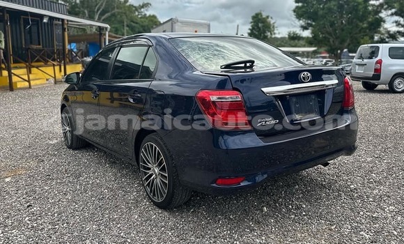 Buy Used Toyota Axio Black Car in May Pen in Clarendon Buy Used Toyota Axio Black Car in May Pen in Clarendon