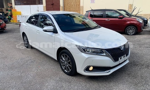 Buy Used Toyota Allion White Car in Mandeville in Manchester Buy Used Toyota Allion White Car in Mandeville in Manchester