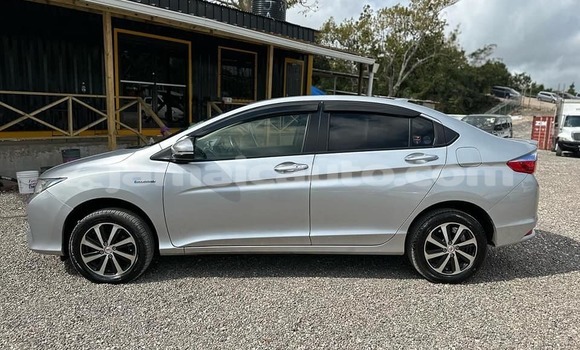 Buy Used Honda Grace Other Car in May Pen in Clarendon Buy Used Honda Grace Other Car in May Pen in Clarendon