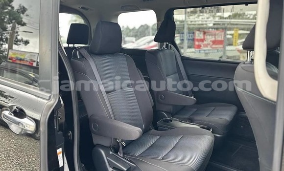 Acheter Occasion Voiture Toyota Voxy Noir à Kingston, Kingston Acheter Occasion Voiture Toyota Voxy Noir à Kingston, Kingston