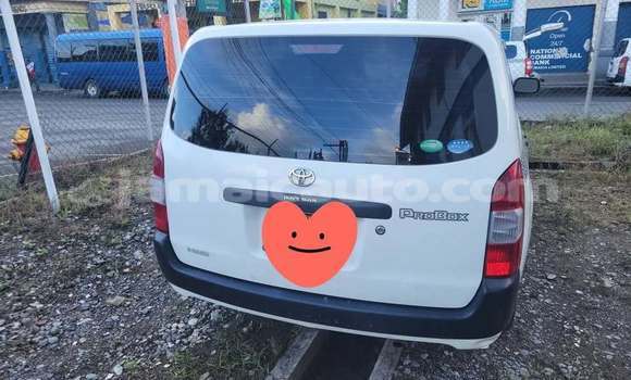 Buy Used Toyota Probox White Car in May Pen in Clarendon Buy Used Toyota Probox White Car in May Pen in Clarendon