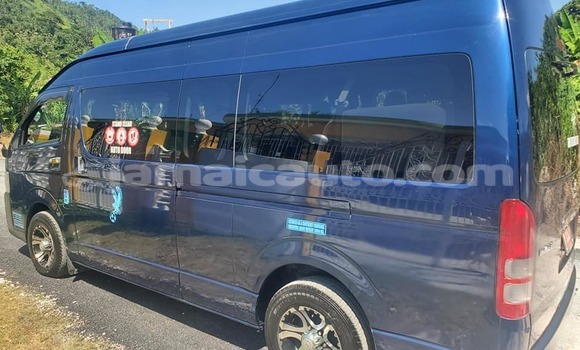 Buy Used Toyota Hiace Black Car in Mandeville in Manchester Buy Used Toyota Hiace Black Car in Mandeville in Manchester