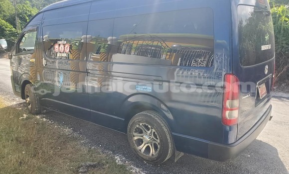 Buy Used Toyota Hiace Black Car in Mandeville in Manchester Buy Used Toyota Hiace Black Car in Mandeville in Manchester