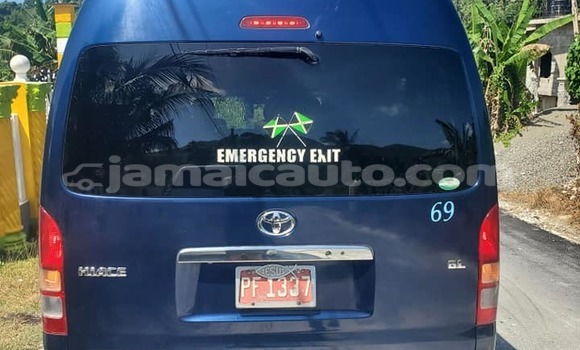 Buy Used Toyota Hiace Black Car in Mandeville in Manchester Buy Used Toyota Hiace Black Car in Mandeville in Manchester