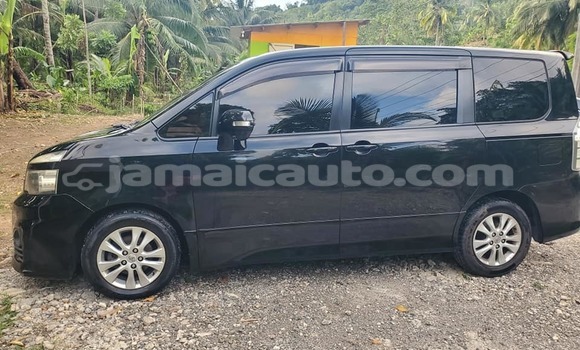Buy Used Toyota Voxy Black Car in May Pen in Clarendon Buy Used Toyota Voxy Black Car in May Pen in Clarendon