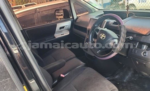 Buy Used Toyota Voxy Black Car in May Pen in Clarendon Buy Used Toyota Voxy Black Car in May Pen in Clarendon