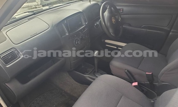 Buy Used Toyota Succeed White Car in May Pen in Clarendon Buy Used Toyota Succeed White Car in May Pen in Clarendon