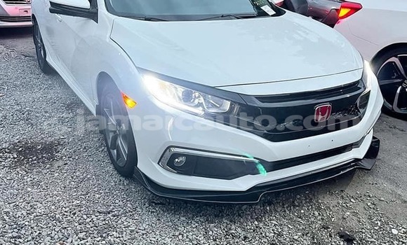 Buy Used Honda Civic White Car in May Pen in Clarendon Buy Used Honda Civic White Car in May Pen in Clarendon