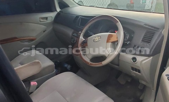 Buy Used Toyota ISis Black Car in Lucea in Hanover Buy Used Toyota ISis Black Car in Lucea in Hanover