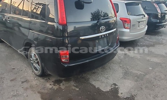 Buy Used Toyota ISis Black Car in Lucea in Hanover Buy Used Toyota ISis Black Car in Lucea in Hanover