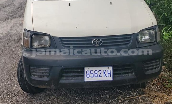 Buy Used Toyota TownAce White Car in May Pen in Clarendon Buy Used Toyota TownAce White Car in May Pen in Clarendon