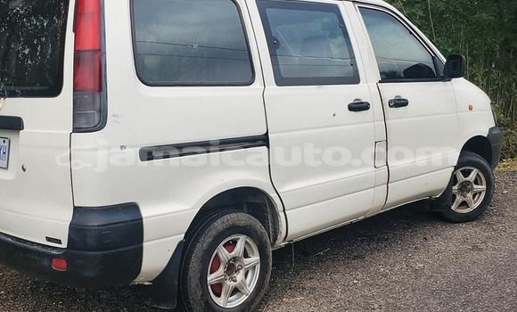 Buy Used Toyota TownAce White Car in May Pen in Clarendon Buy Used Toyota TownAce White Car in May Pen in Clarendon