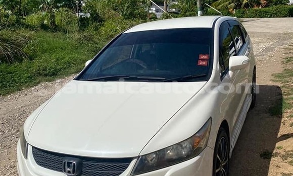 Buy Used Honda Stream White Car in Mandeville in Manchester Buy Used Honda Stream White Car in Mandeville in Manchester